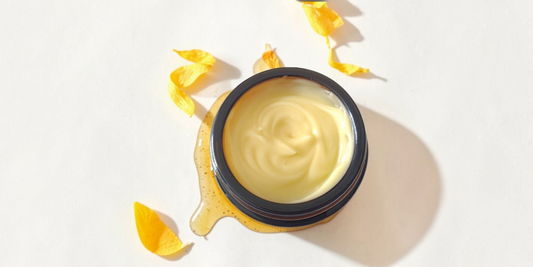 Why Manuka Honey Is a Beautiful Addition to Your Skincare Ritual