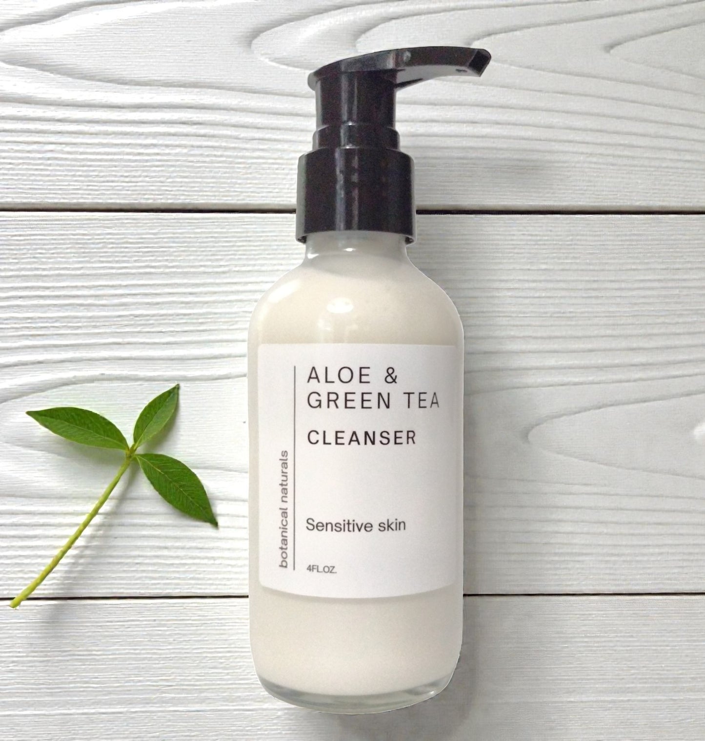 Aloe & Green Tea Facial Cleanser Sensitive Skin